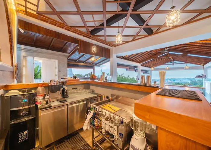 Nyuh Gading Hill Aparthotel Nusa Lembongan